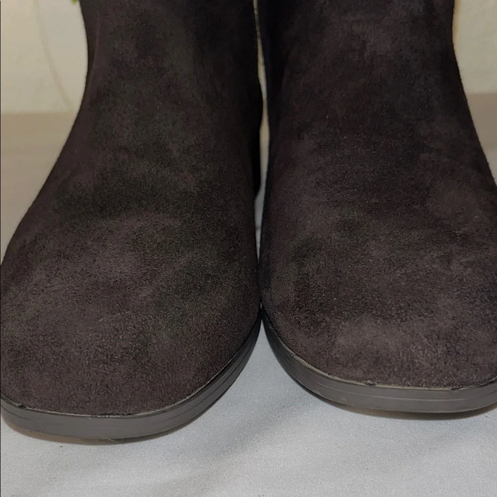 Michael Kors Black and Brown Monogram Boots used good condition